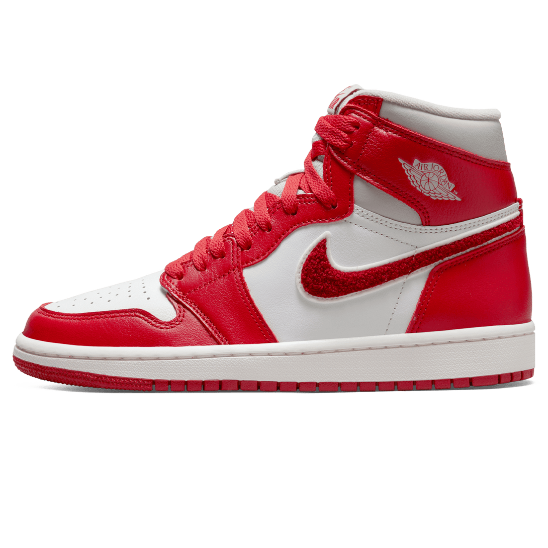 Air Jordan 1 High OG Wmns 'Newstalgia Chenille'- Streetwear Fashion - ellesey.com