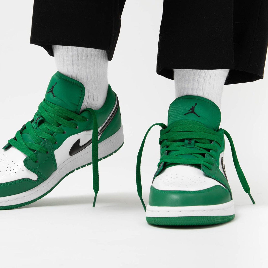 Air Jordan 1 Low GS 'Pine Green'- Streetwear Fashion - ellesey.com