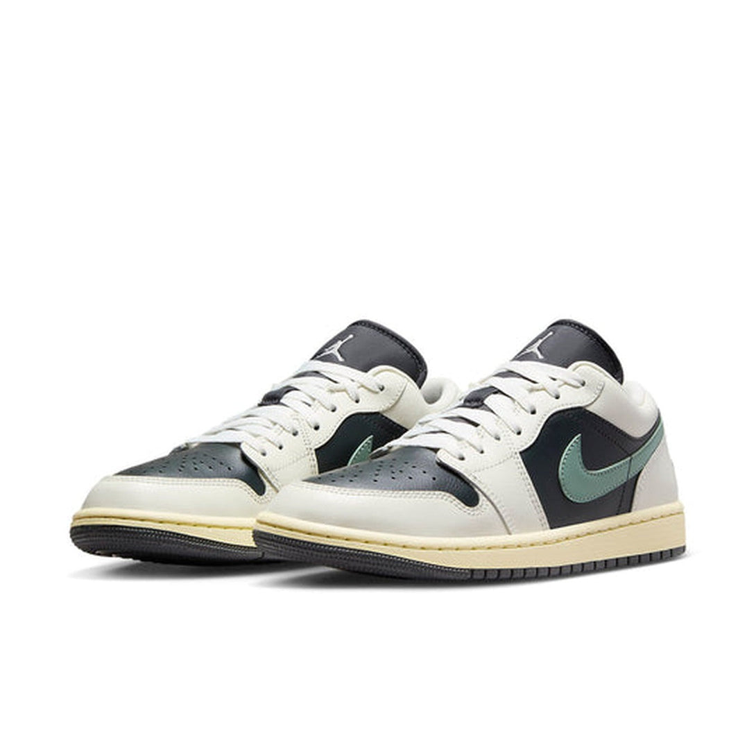 Air Jordan 1 Low 'Jade Smoke'- Streetwear Fashion - ellesey.com