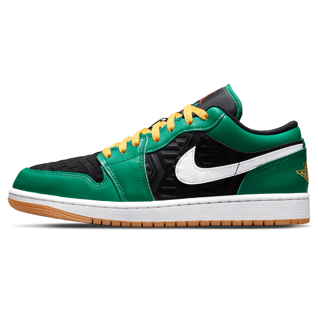 Air Jordan 1 Low SE 'Christmas'- Streetwear Fashion - ellesey.com