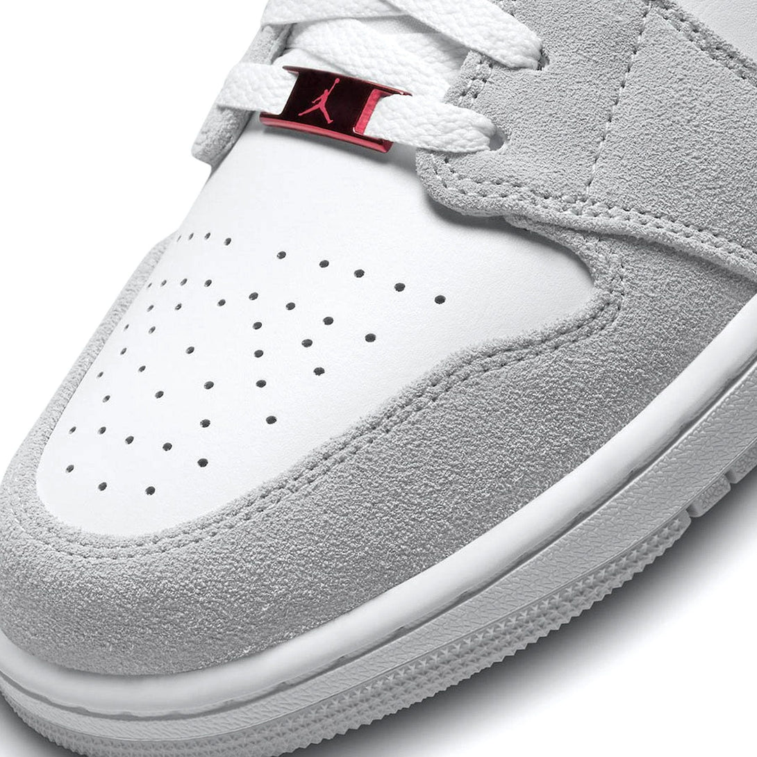 Air Jordan 1 Low SE 'Light Smoke Grey Gym Red'- Streetwear Fashion - ellesey.com