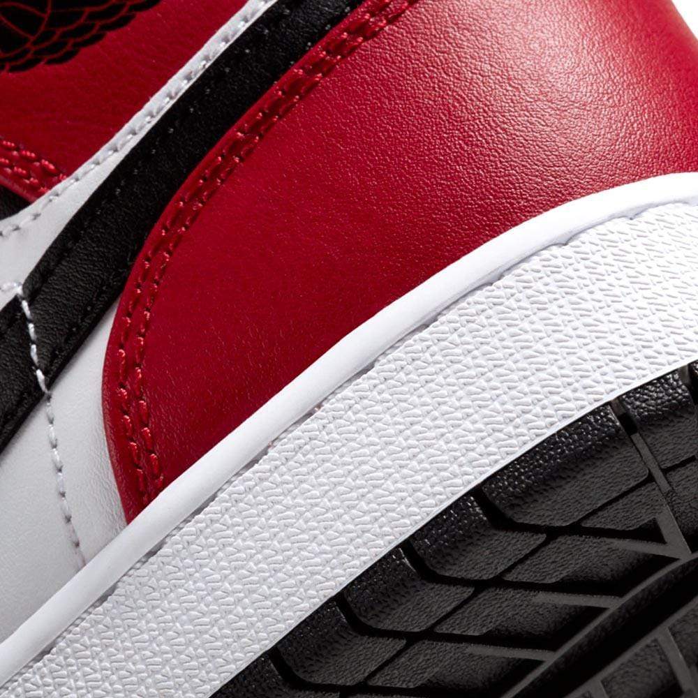 Air Jordan 1 Mid Chicago Black Toe GS- Streetwear Fashion - ellesey.com