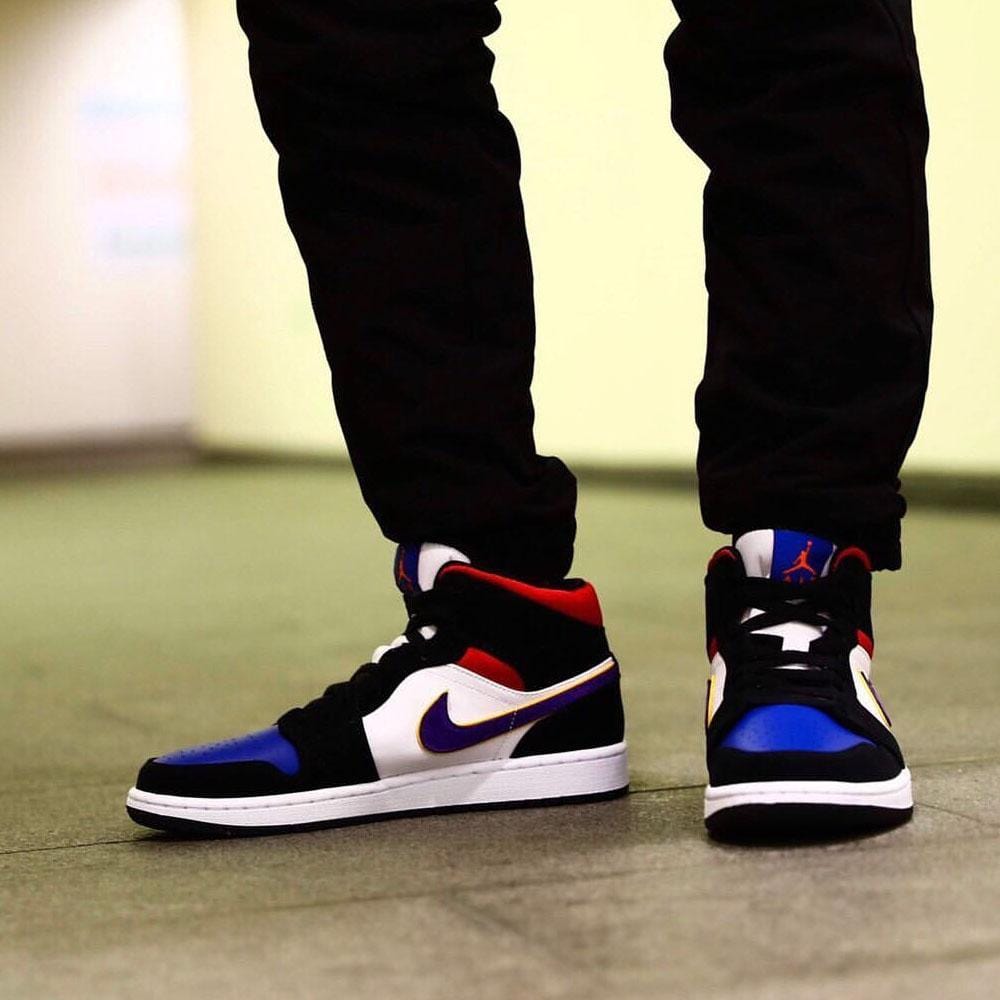 Air Jordan 1 Mid SE 'Rivals'- Streetwear Fashion - ellesey.com