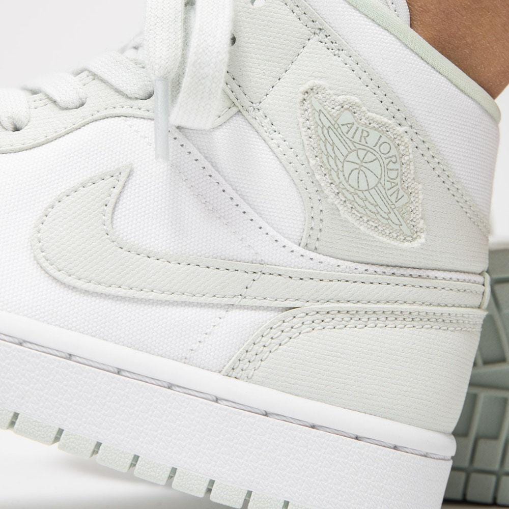 Air Jordan 1 Mid Spruce Aura (W)- Streetwear Fashion - ellesey.com