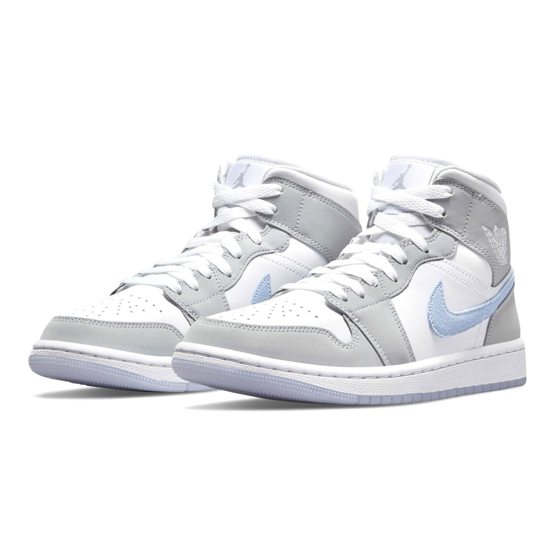 Air Jordan 1 Mid Wmns 'White Wolf Grey'- Streetwear Fashion - ellesey.com