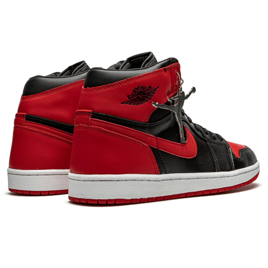 Air Jordan 1 Retro 'Bred' 2001- Streetwear Fashion - ellesey.com