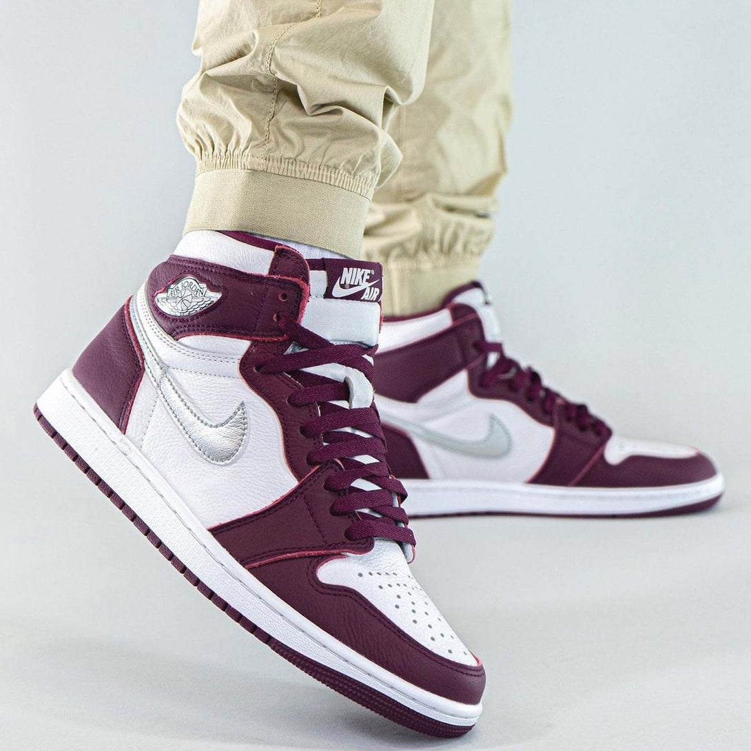 Air Jordan 1 Retro High OG 'Bordeaux'- Streetwear Fashion - ellesey.com