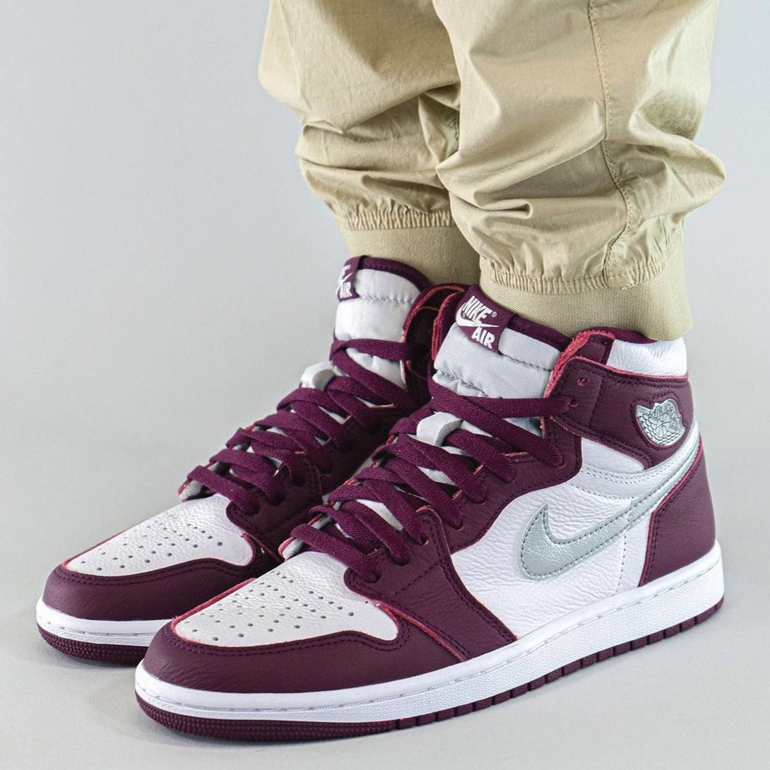 Air Jordan 1 Retro High OG 'Bordeaux'- Streetwear Fashion - ellesey.com