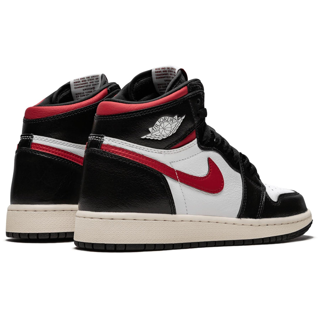 Air Jordan 1 Retro High OG GS 'Gym Red'- Streetwear Fashion - ellesey.com