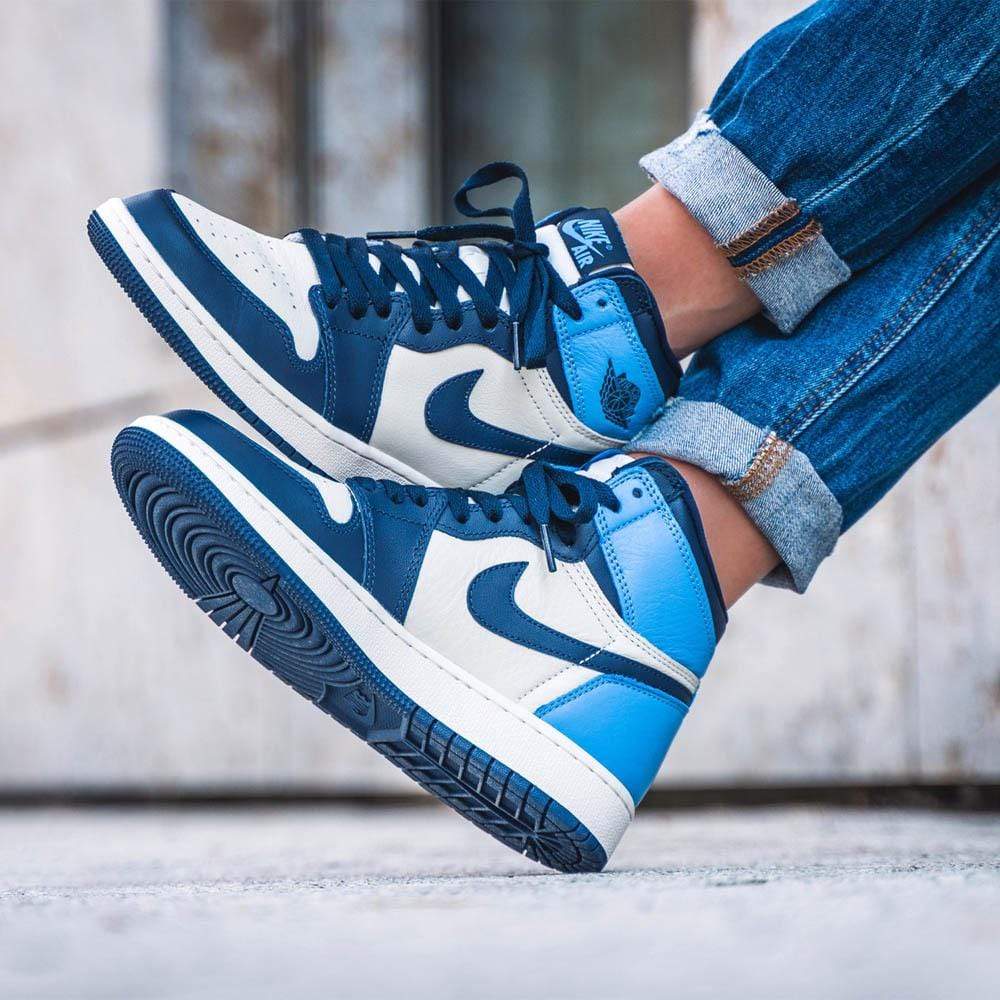 Air Jordan 1 Retro High OG GS 'Obsidian'- Streetwear Fashion - ellesey.com