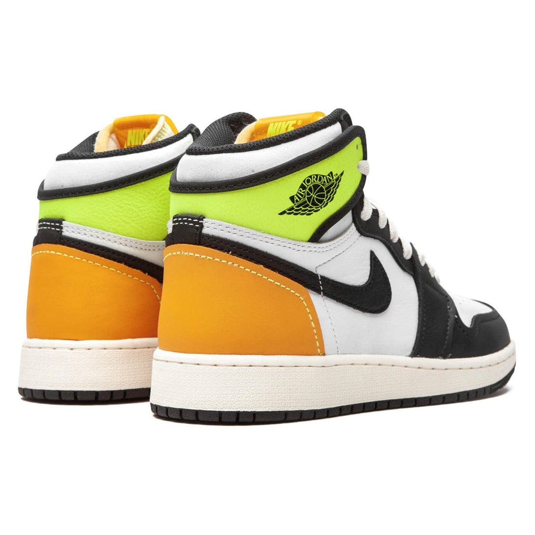 Air Jordan 1 Retro High OG GS 'Volt Gold'- Streetwear Fashion - ellesey.com