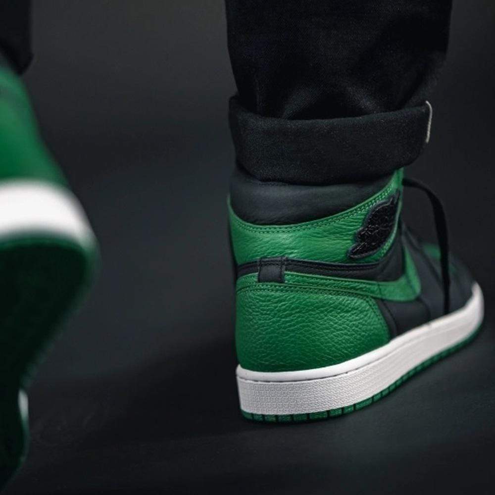 Air Jordan 1 Retro High OG 'Pine Green 2.0'- Streetwear Fashion - ellesey.com