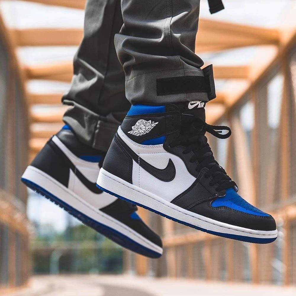 Air Jordan 1 Retro High OG 'Royal Toe'- Streetwear Fashion - ellesey.com