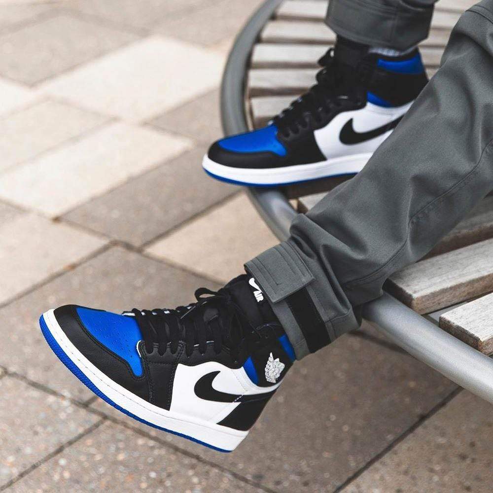 Air Jordan 1 Retro High OG 'Royal Toe'- Streetwear Fashion - ellesey.com