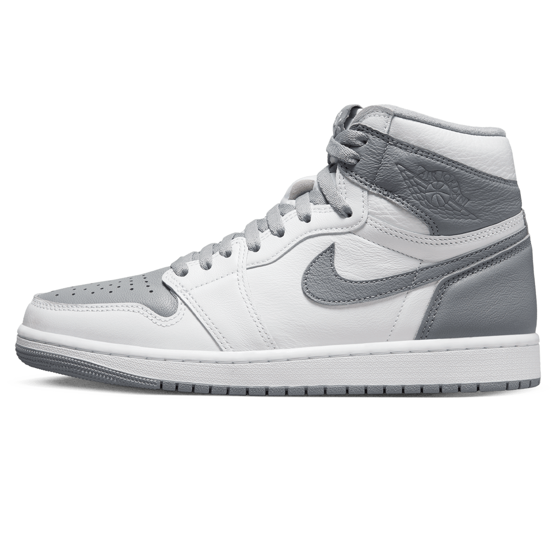 Air Jordan 1 Retro High OG 'Stealth'- Streetwear Fashion - ellesey.com