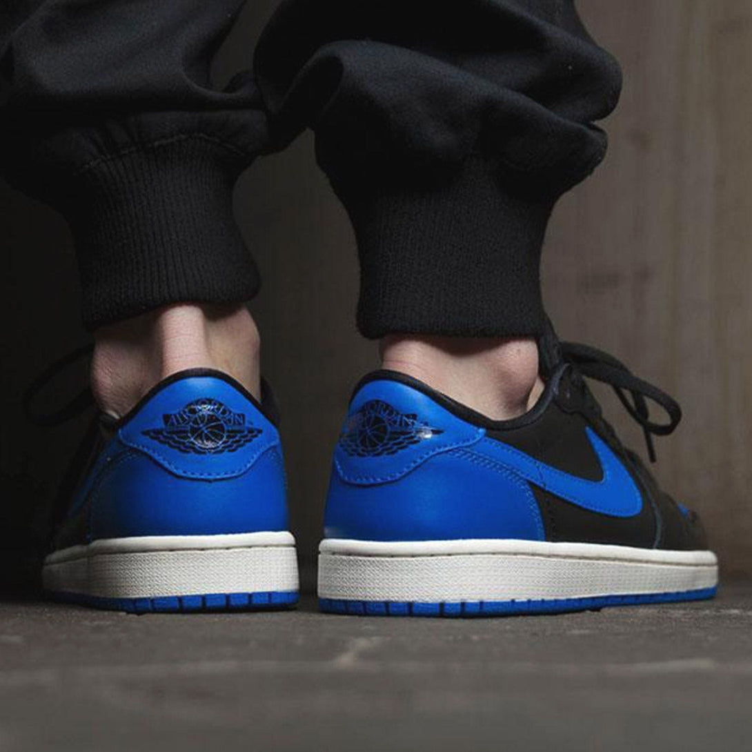 Air Jordan 1 Retro Low OG 'Royal'- Streetwear Fashion - ellesey.com