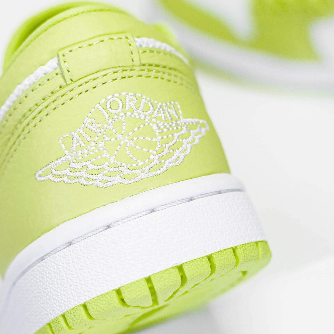 Air Jordan 1 Wmns Low 'Limelight'- Streetwear Fashion - ellesey.com