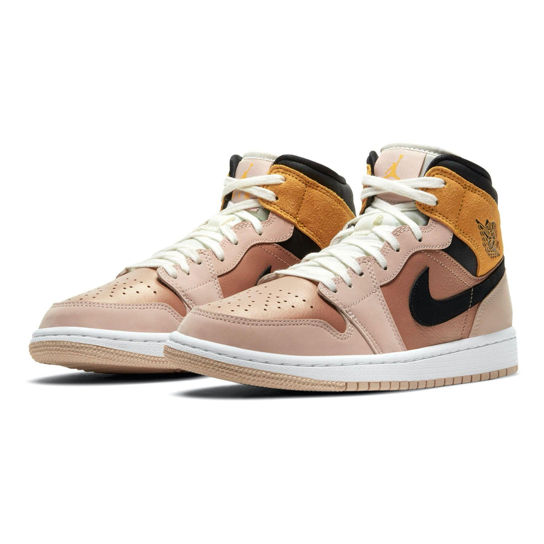 Air Jordan 1 Wmns Mid SE 'Particle Beige'- Streetwear Fashion - ellesey.com