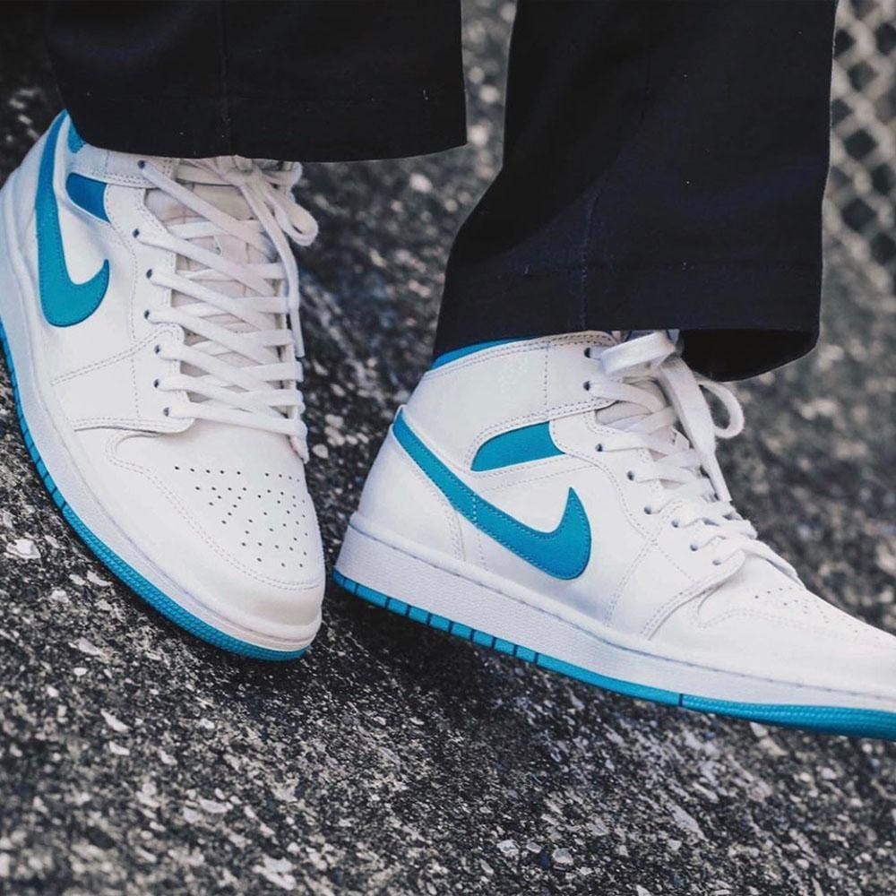 Air Jordan 1 Wmns Mid 'UNC' White Carolina Blue- Streetwear Fashion - ellesey.com