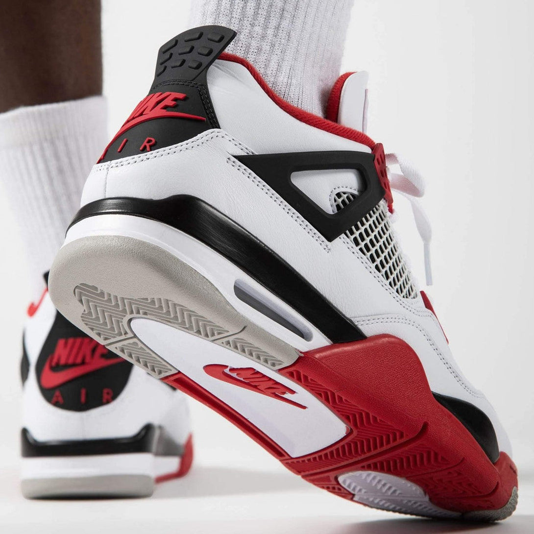 Air Jordan 4 Retro OG 'Fire Red' 2020- Streetwear Fashion - ellesey.com