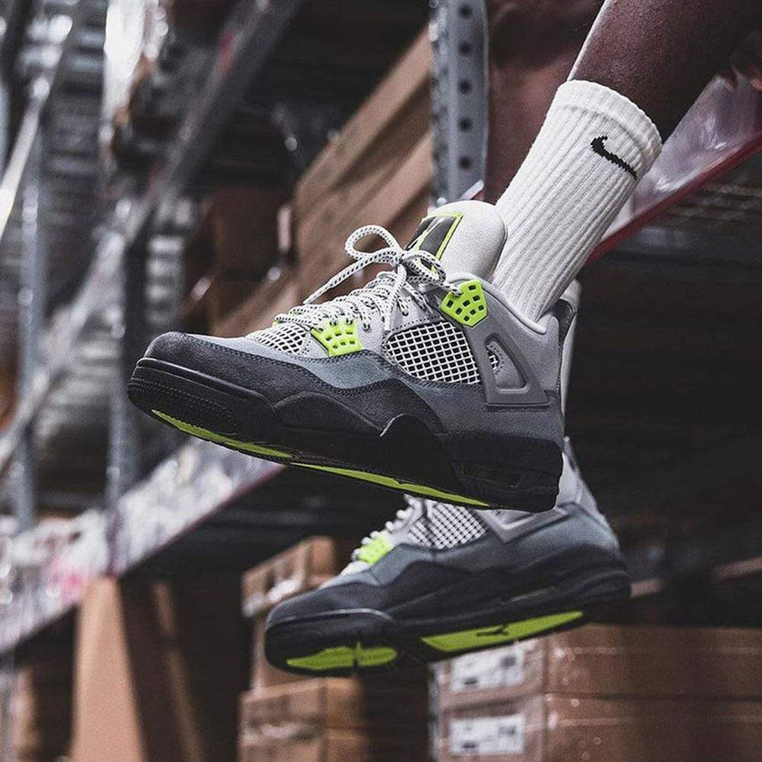 Air Jordan 4 Retro SE 'Neon 95'- Streetwear Fashion - ellesey.com