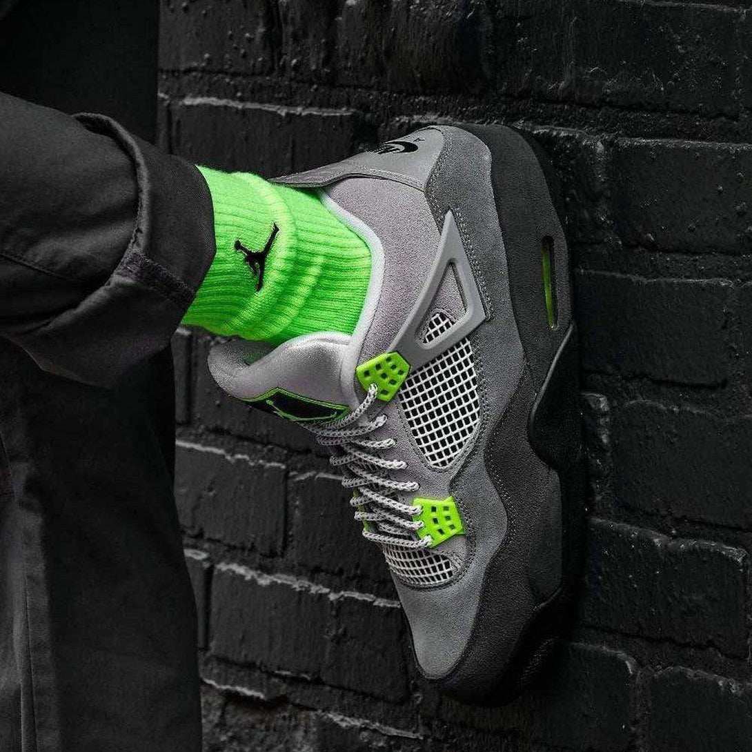 Air Jordan 4 Retro SE 'Neon 95'- Streetwear Fashion - ellesey.com