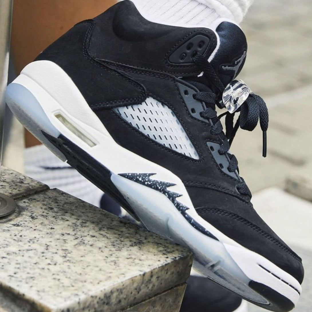 Air Jordan 5 Retro 'Oreo' 2021- Streetwear Fashion - ellesey.com