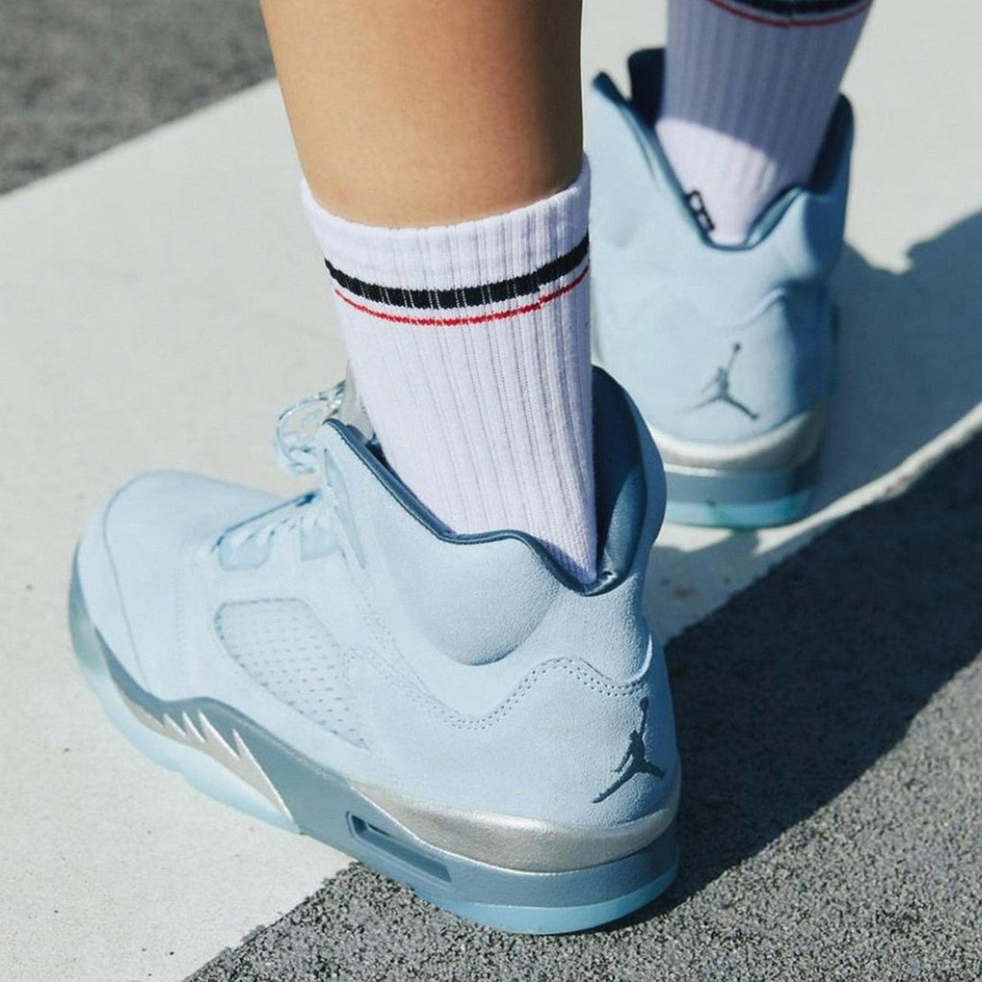 Air Jordan 5 Retro Wmns 'Blue Bird'- Streetwear Fashion - ellesey.com