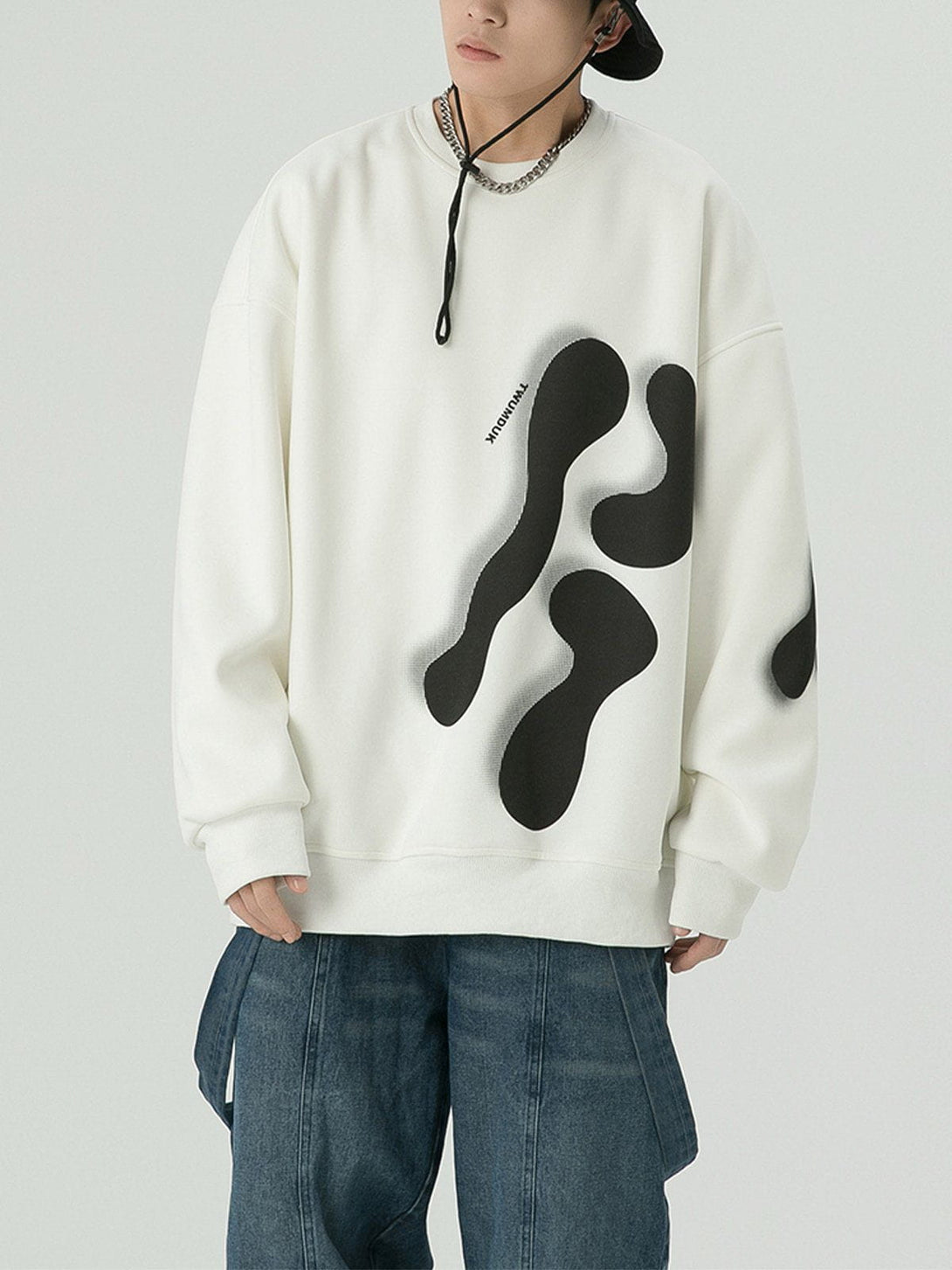 Ellesey - 3D Letter Print Sweatshirt- Streetwear Fashion - ellesey.com