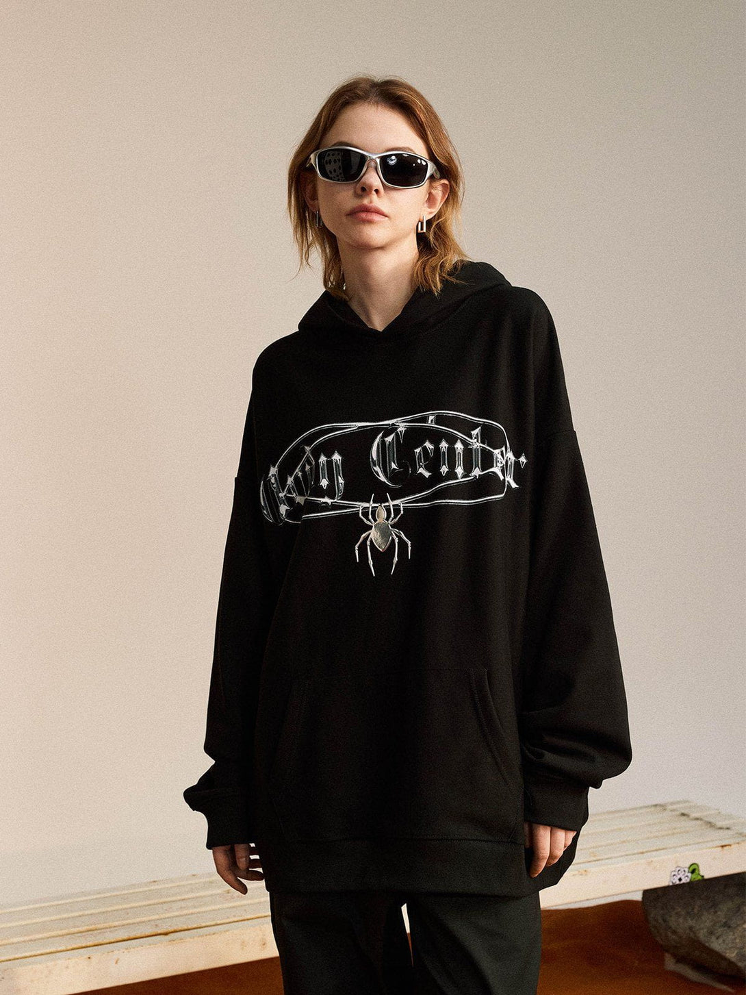 Ellesey - Deadly Venomous Spider Thermo Print Hoodie- Streetwear Fashion - ellesey.com