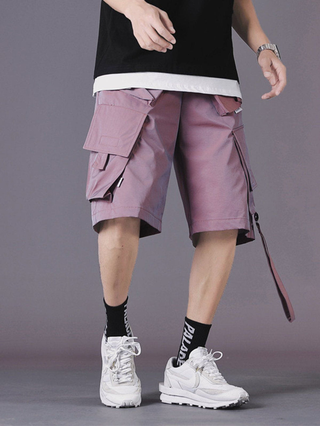 Ellesey - Drawstring Big Pocket Shorts- Streetwear Fashion - ellesey.com