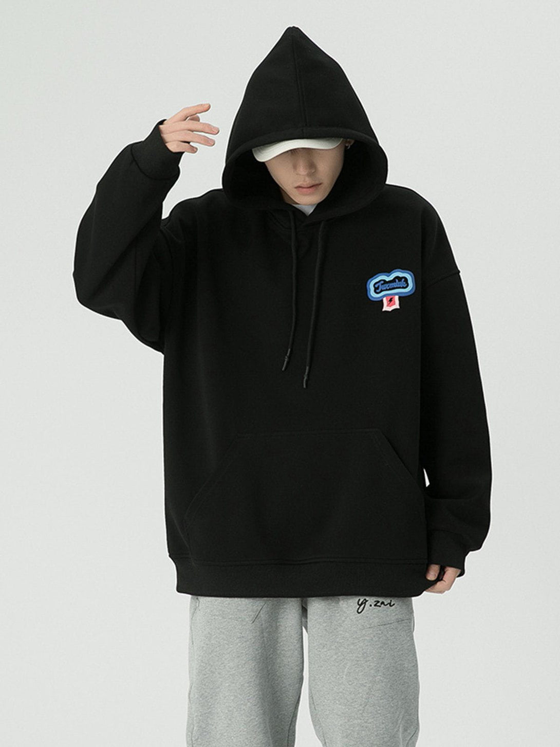 Ellesey - Heart Letter Print Hoodie- Streetwear Fashion - ellesey.com