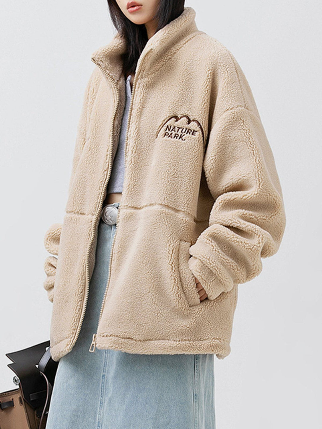 Ellesey - Mountain Embroidered Sherpa Coat-Streetwear Fashion - ellesey.com