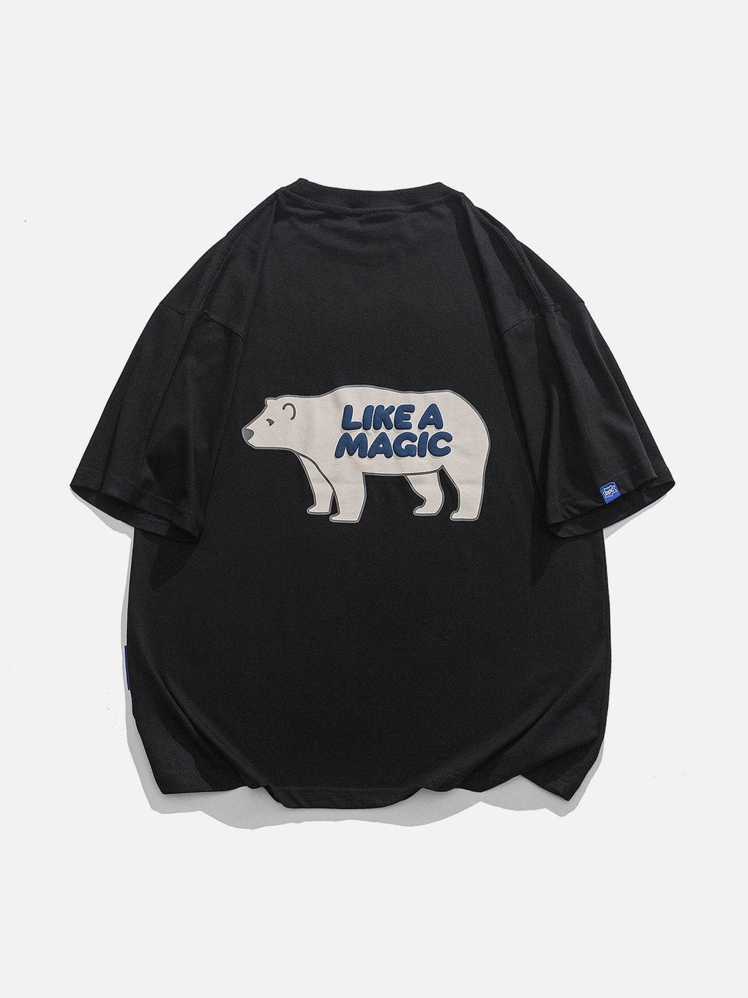 Ellesey - Polar Bear Print Tee- Streetwear Fashion - ellesey.com