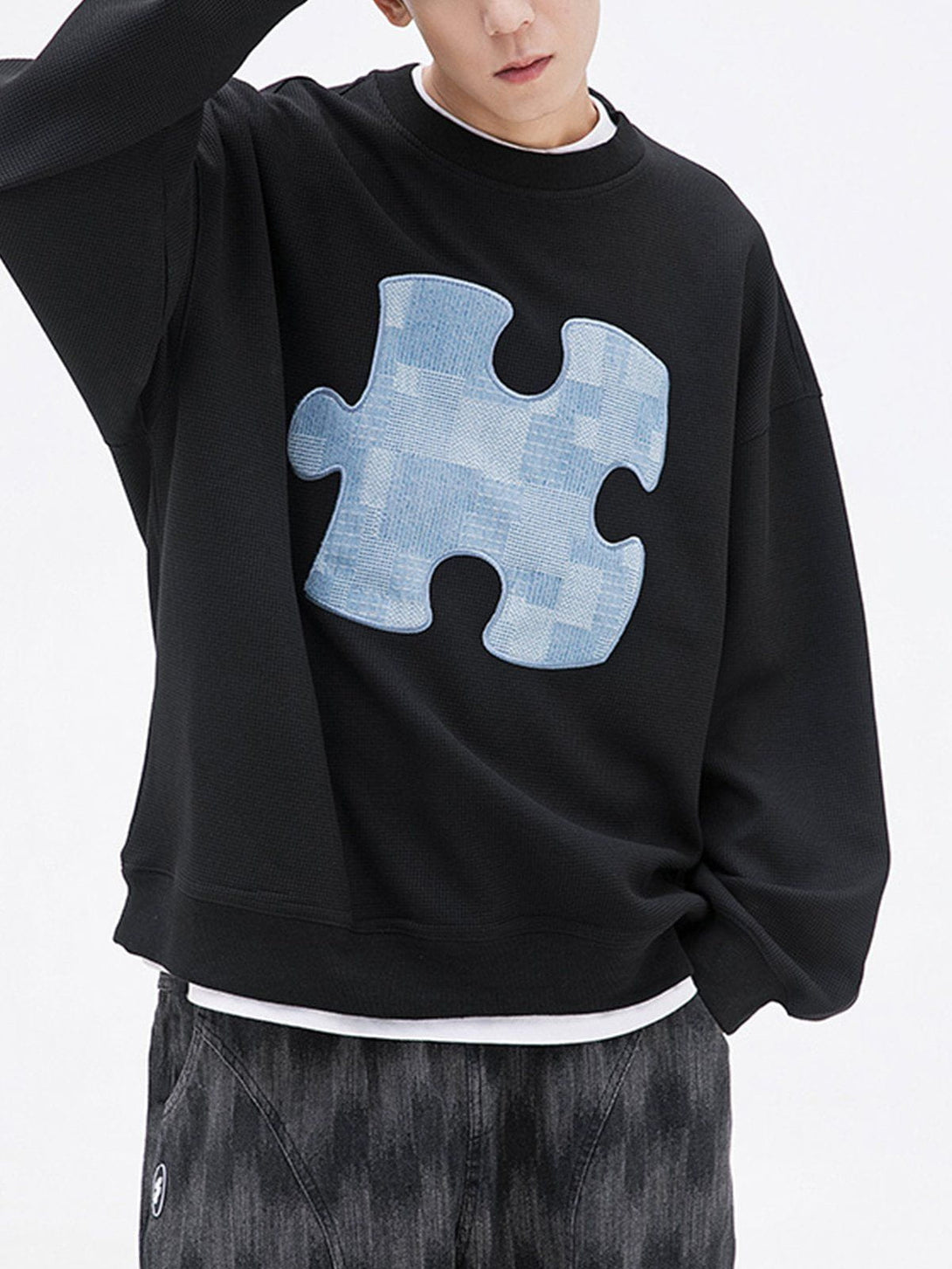 Ellesey - Puzzle Patch Sweatshirt- Streetwear Fashion - ellesey.com