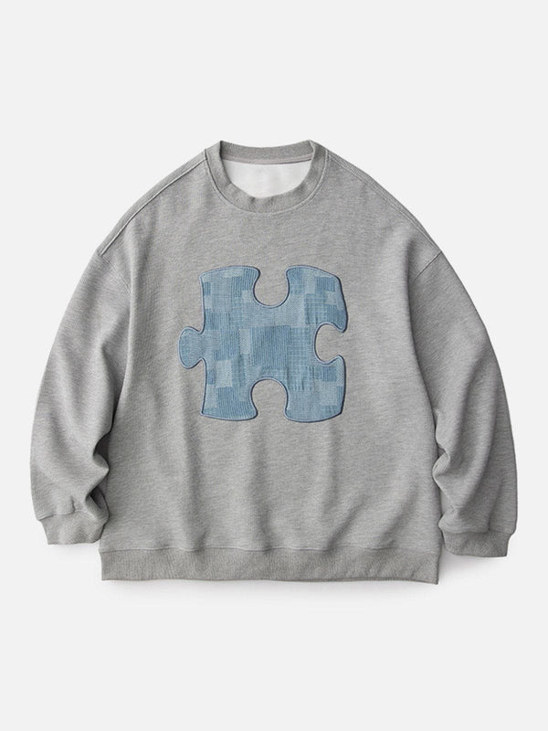 Ellesey - Puzzle Patch Sweatshirt- Streetwear Fashion - ellesey.com