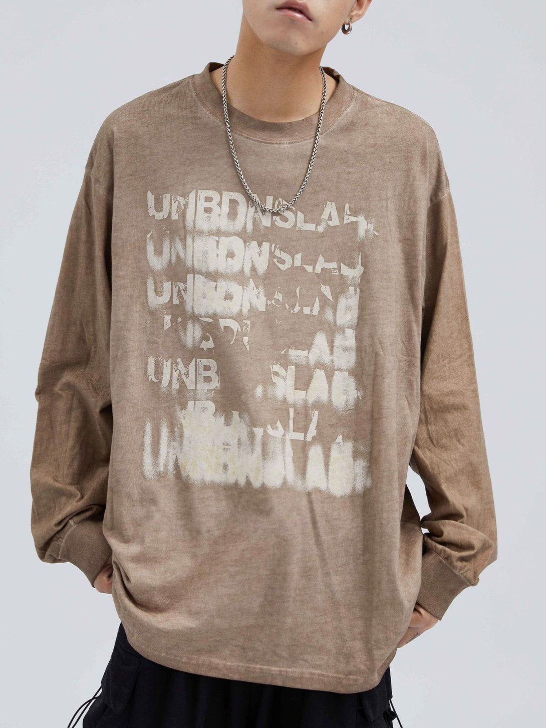 Ellesey - Washed Blurred Letter Print Sweatshirt- Streetwear Fashion - ellesey.com