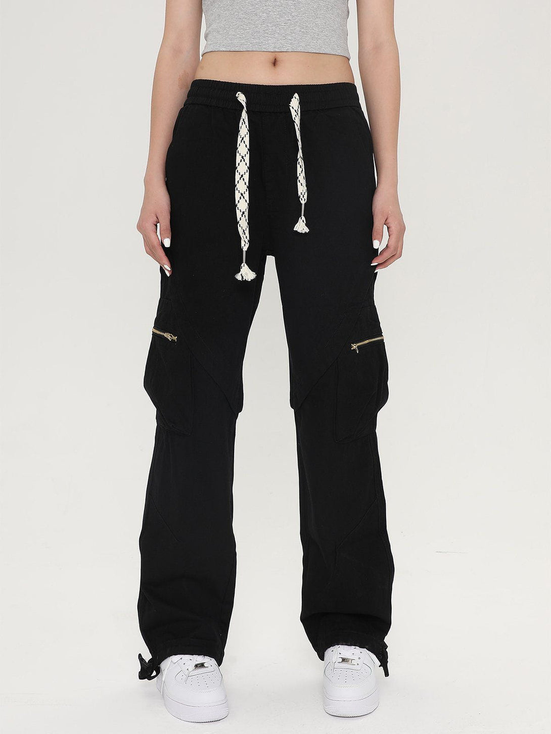 Ellesey - Washed Minimalist Multi-Pocket Cargo Pants- Streetwear Fashion - ellesey.com