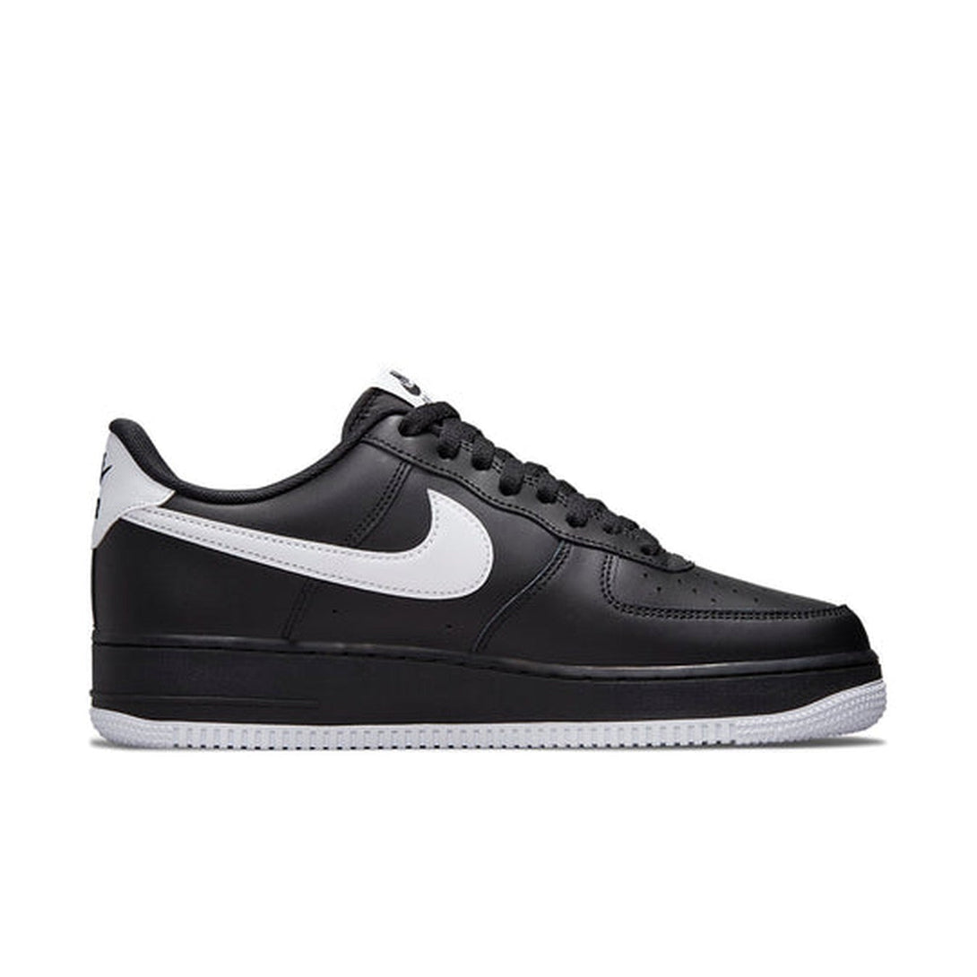 Nike Air Force 1 '07 'Black White'- Streetwear Fashion - ellesey.com