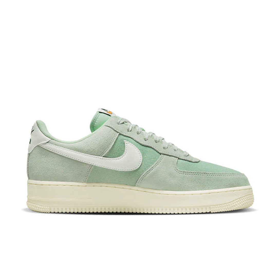 Nike Air Force 1 '07 LV8 'Certified Fresh - Enamel Green'- Streetwear Fashion - ellesey.com