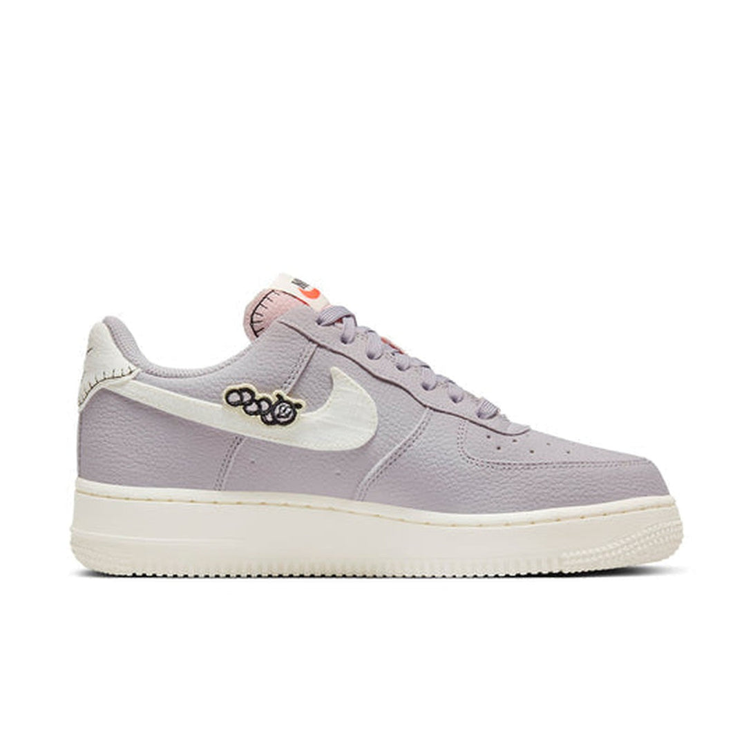 Nike Air Force 1 '07 SE 'Air Sprung'- Streetwear Fashion - ellesey.com