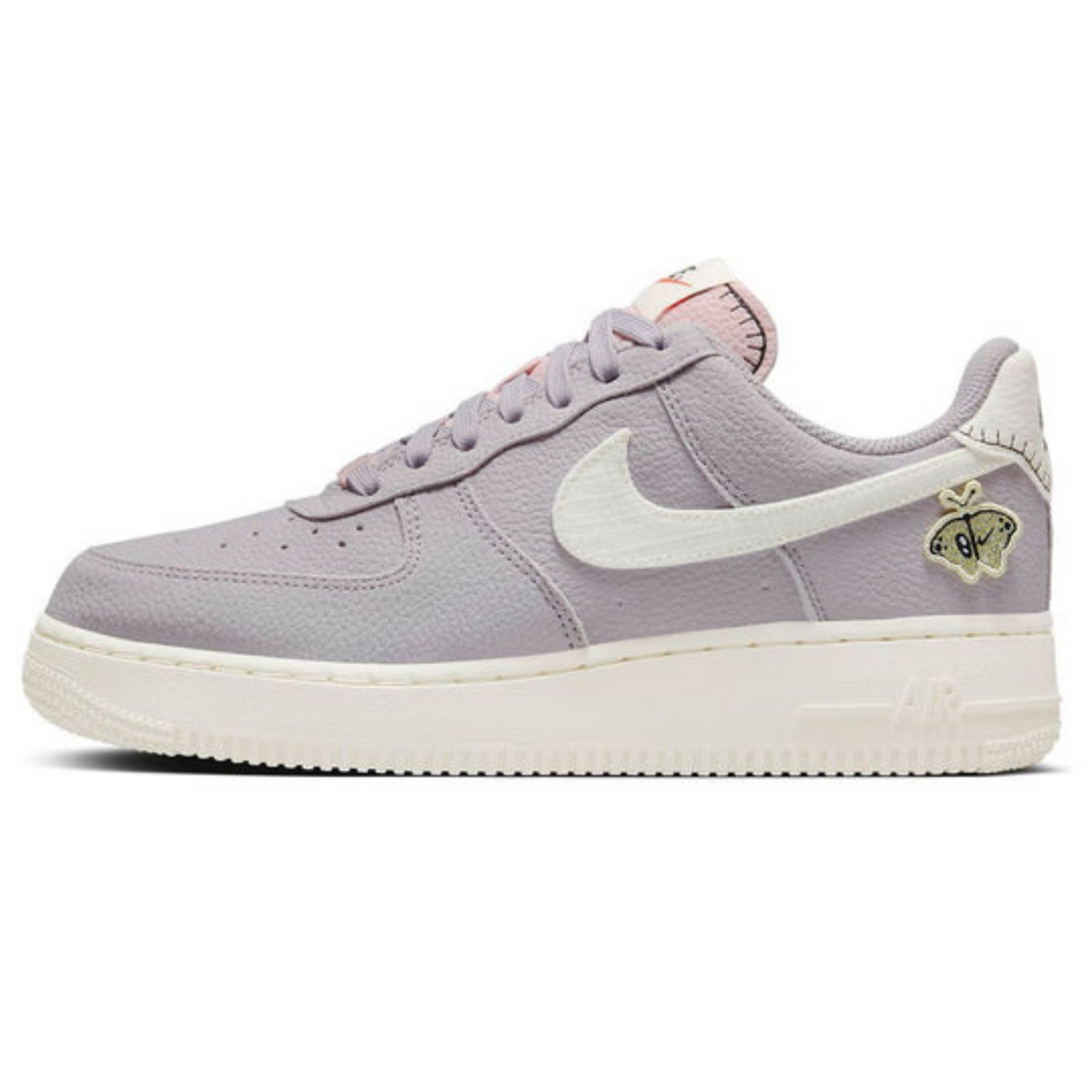 Nike Air Force 1 '07 SE 'Air Sprung'- Streetwear Fashion - ellesey.com