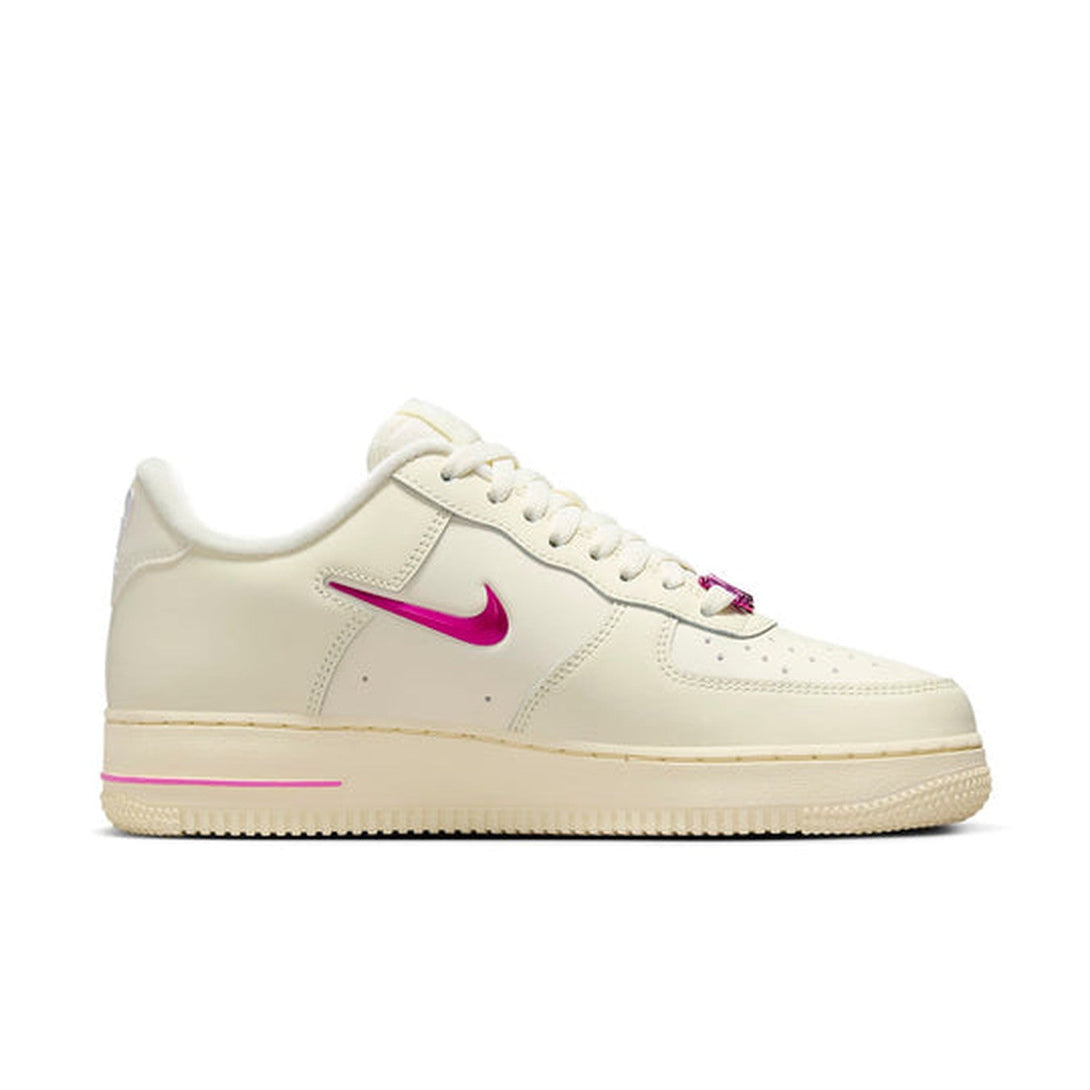 Nike Air Force 1 '07 SE 'Just Do It'- Streetwear Fashion - ellesey.com