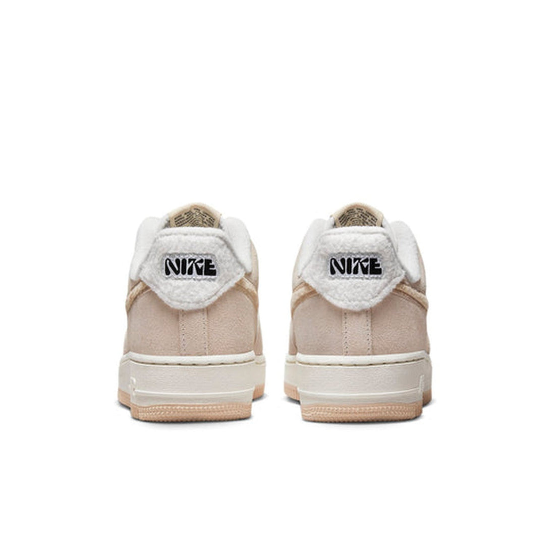 Nike Air Force 1 '07 SE 'Sanddrift Sherpa'- Streetwear Fashion - ellesey.com