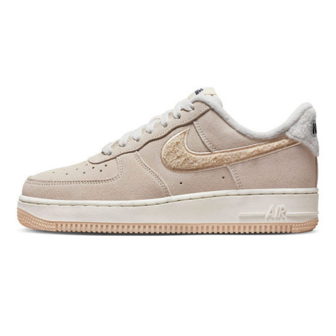 Nike Air Force 1 '07 SE 'Sanddrift Sherpa'- Streetwear Fashion - ellesey.com