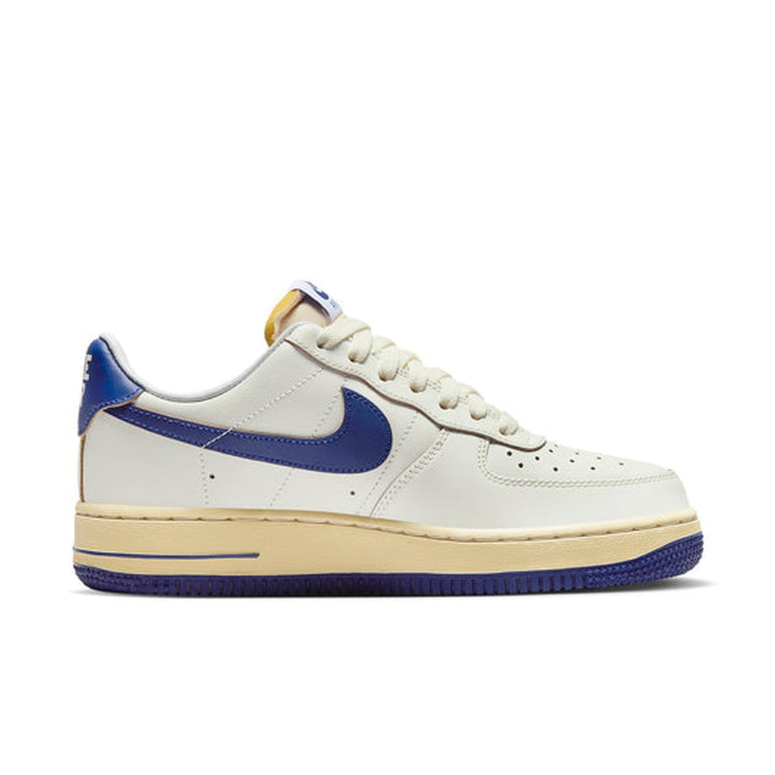 Nike Air Force 1 '07 'Sail Pale Vanilla'- Streetwear Fashion - ellesey.com