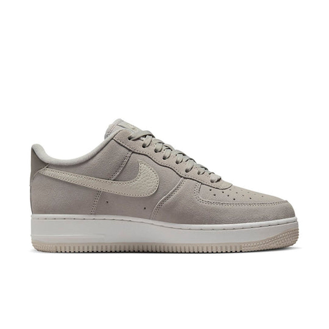 Nike Air Force 1 Low '07 'Light Iron Ore'- Streetwear Fashion - ellesey.com