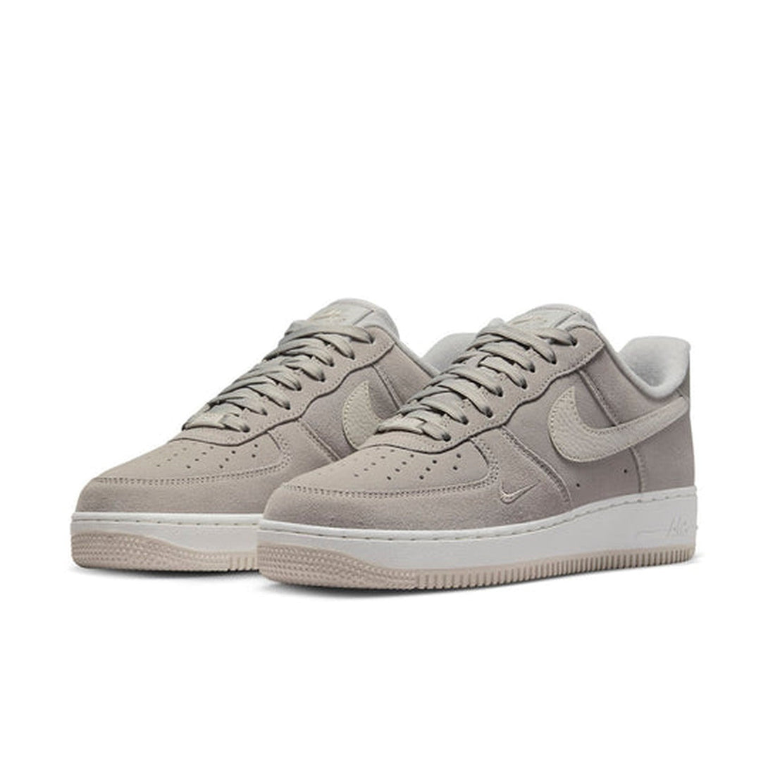 Nike Air Force 1 Low '07 'Light Iron Ore'- Streetwear Fashion - ellesey.com