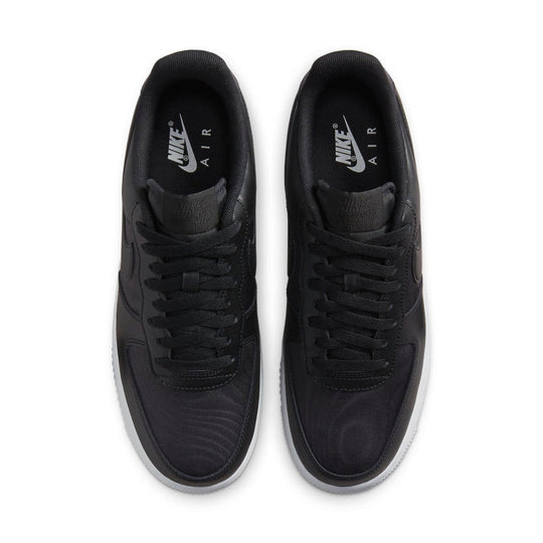 Nike Air Force 1 Low '07 SE 'Black Nylon'- Streetwear Fashion - ellesey.com