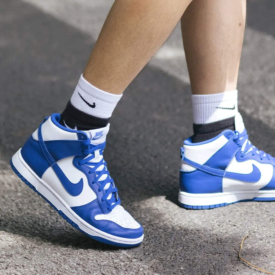 Nike Dunk High 'Kentucky' 2021- Streetwear Fashion - ellesey.com